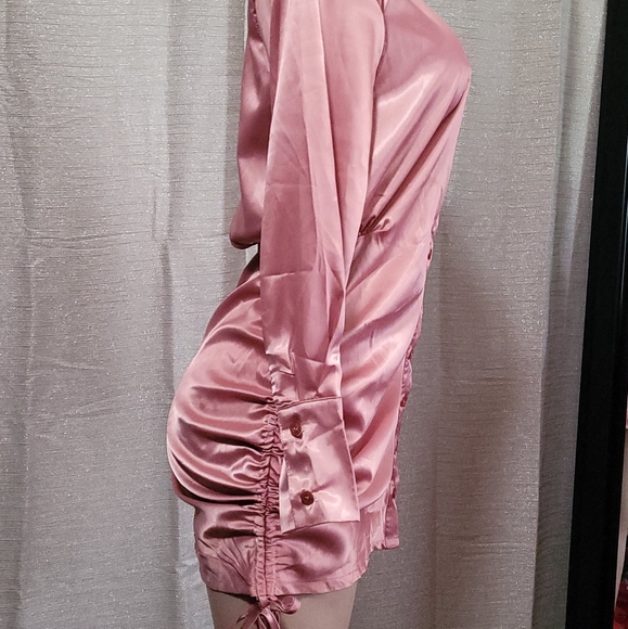 Minj dress new size M strech material. Price with a bundle. - Picture 5 of 8